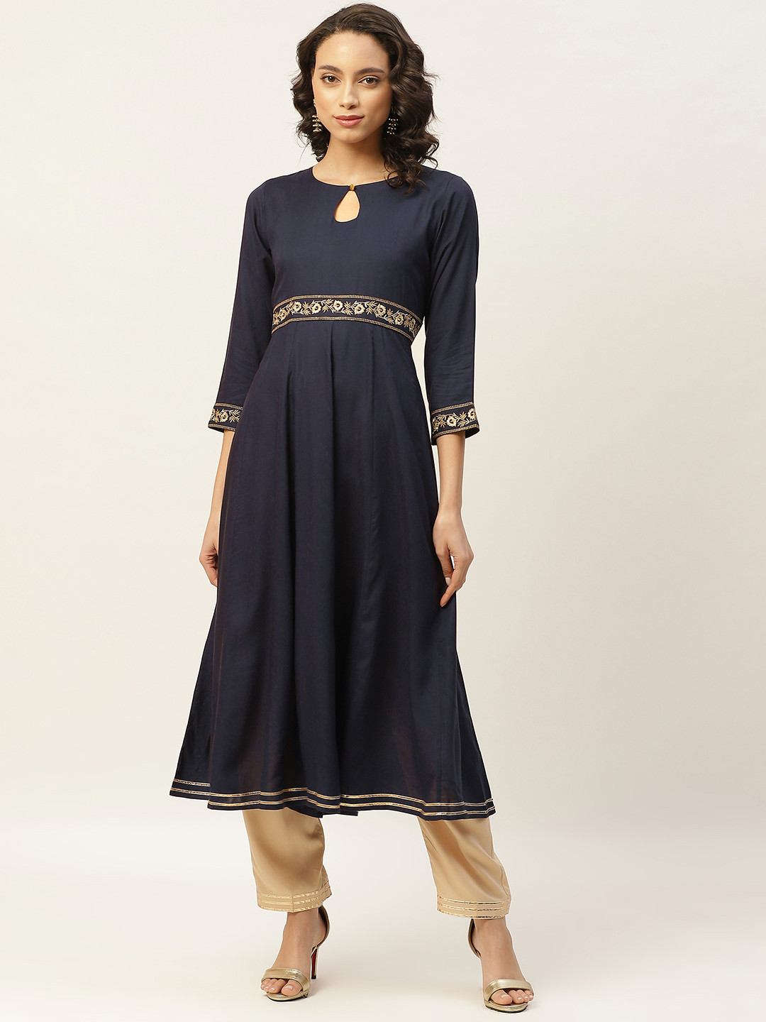 

Shae by SASSAFRAS Women Navy Blue Solid Keyhole Neck Thread Work Kurta