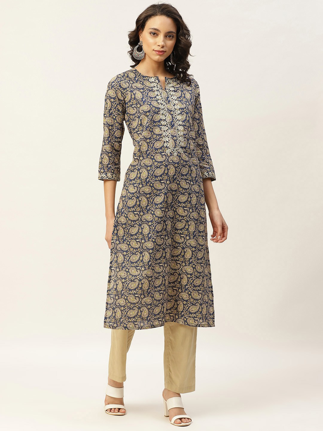 

Shae by SASSAFRAS Women Navy Blue & Beige Printed Pure Cotton Kurta with Trousers