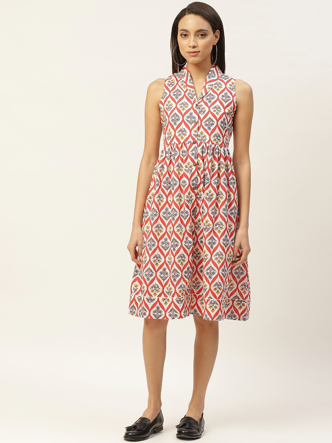 

Shae by SASSAFRAS Women White & Red Floral Printed Pure Cotton A-Line Dress