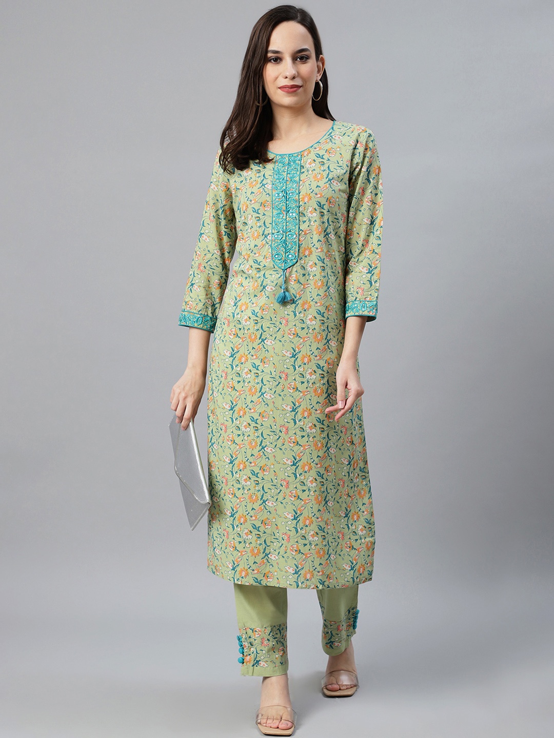 

Anubhutee Women Green & Blue Printed Kurta with Trousers