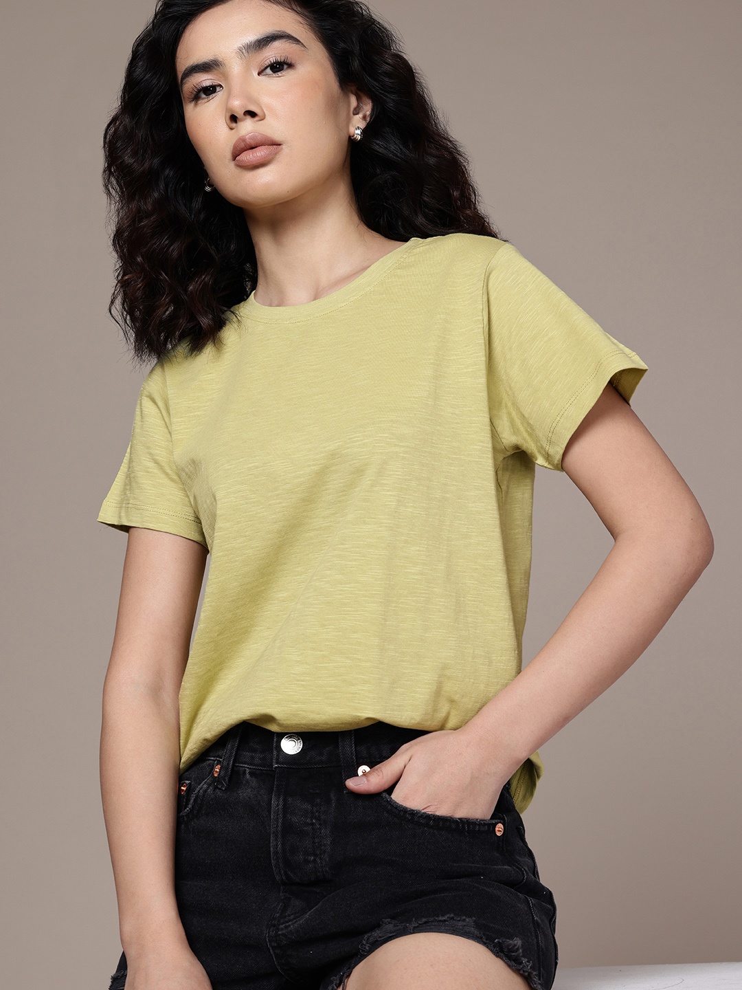 

The Roadster Life Co. Pure Cotton Solid Round Neck T-shirt, Olive
