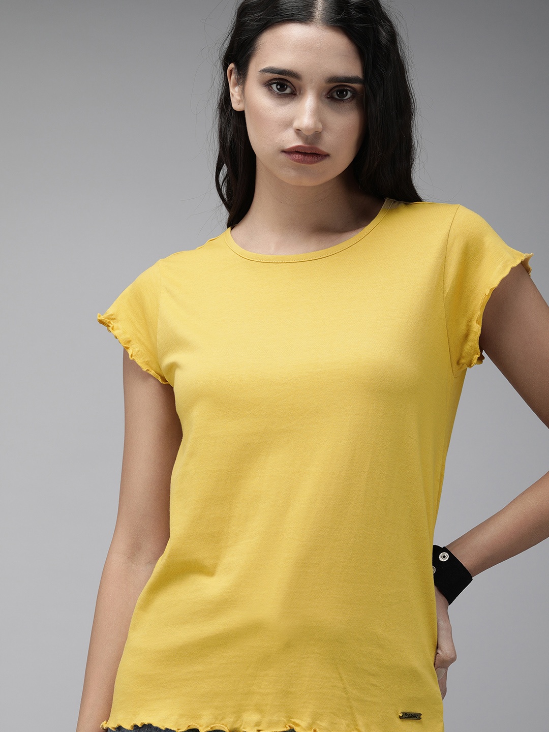 

The Roadster Lifestyle Co Women Yellow Pure Cotton Round Neck T-shirt