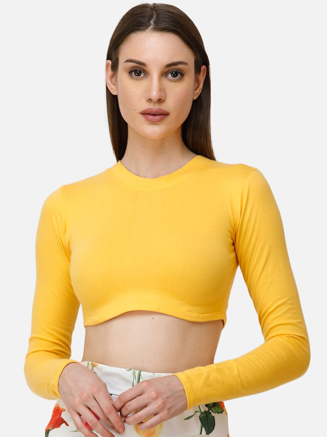 

SCORPIUS Women Yellow Solid Crop Top