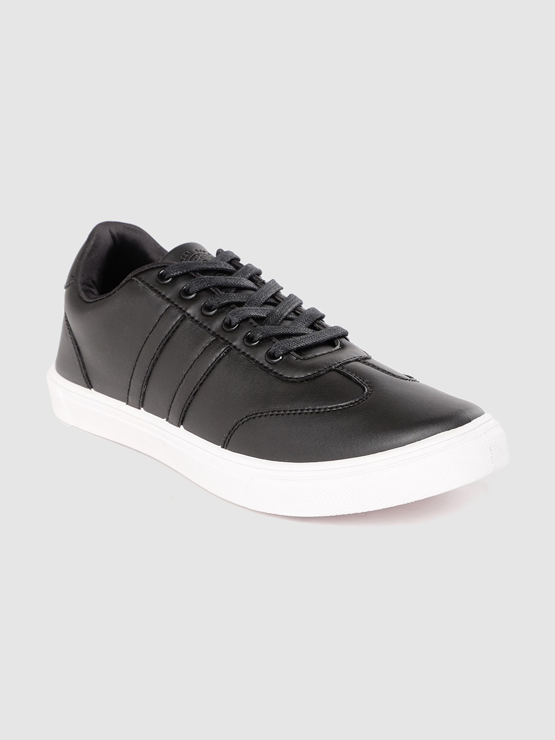 

The Roadster Lifestyle Co Men Black Solid Sneakers