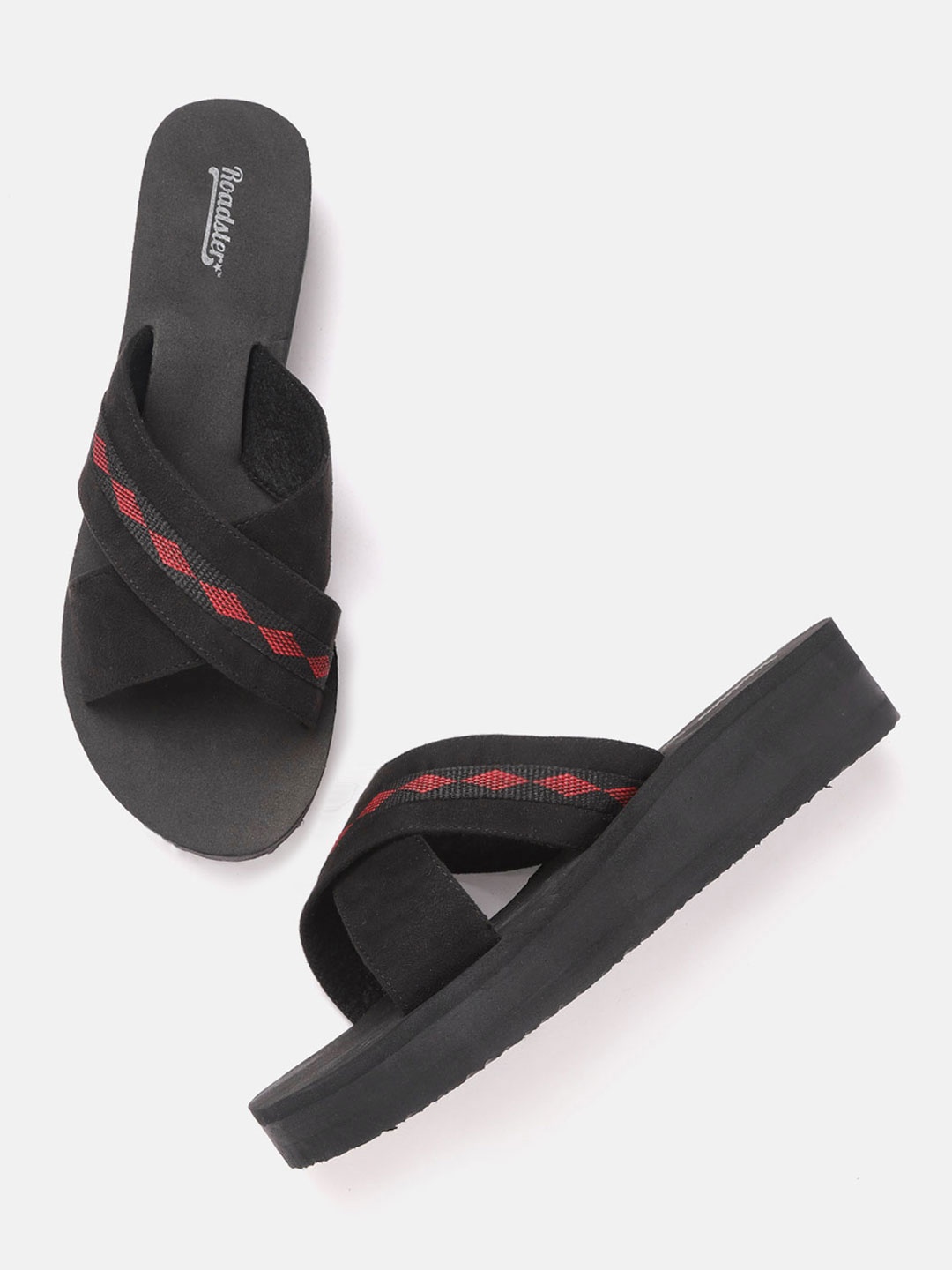 

The Roadster Lifestyle Co Women Black & Red Geometric Self Design Sliders