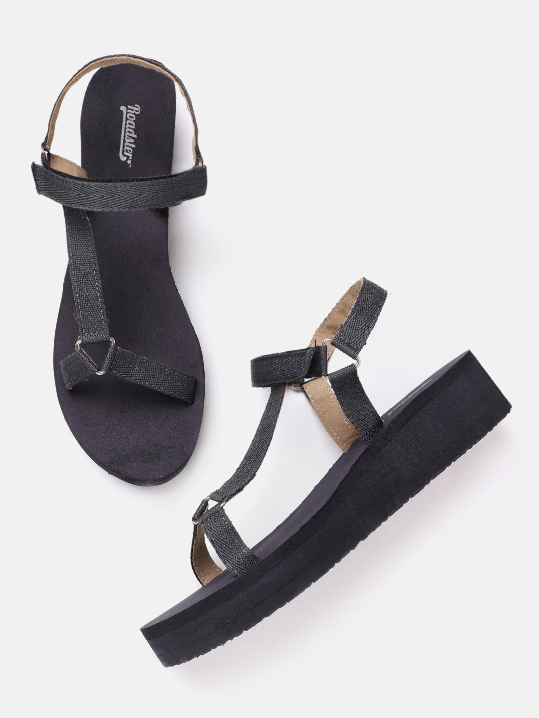 

The Roadster Lifestyle Co Women Charcoal Grey Woven Design Sports Sandals