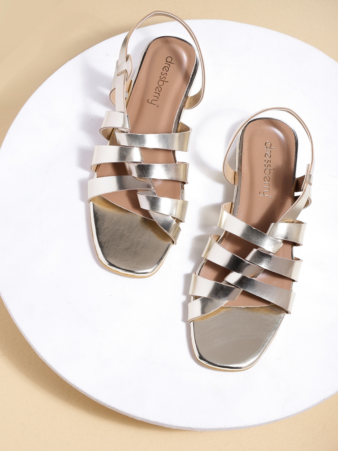 

DressBerry Women Gold-Toned Solid Overlapping Straps Open Toe Flats