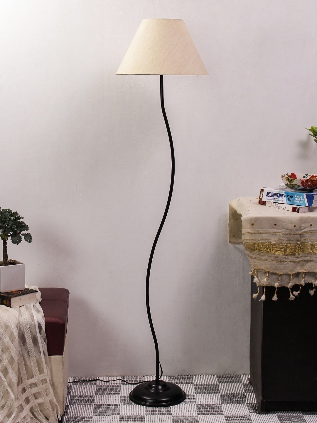 

Devansh Cream-Coloured Solid Contemporary Club Lamp
