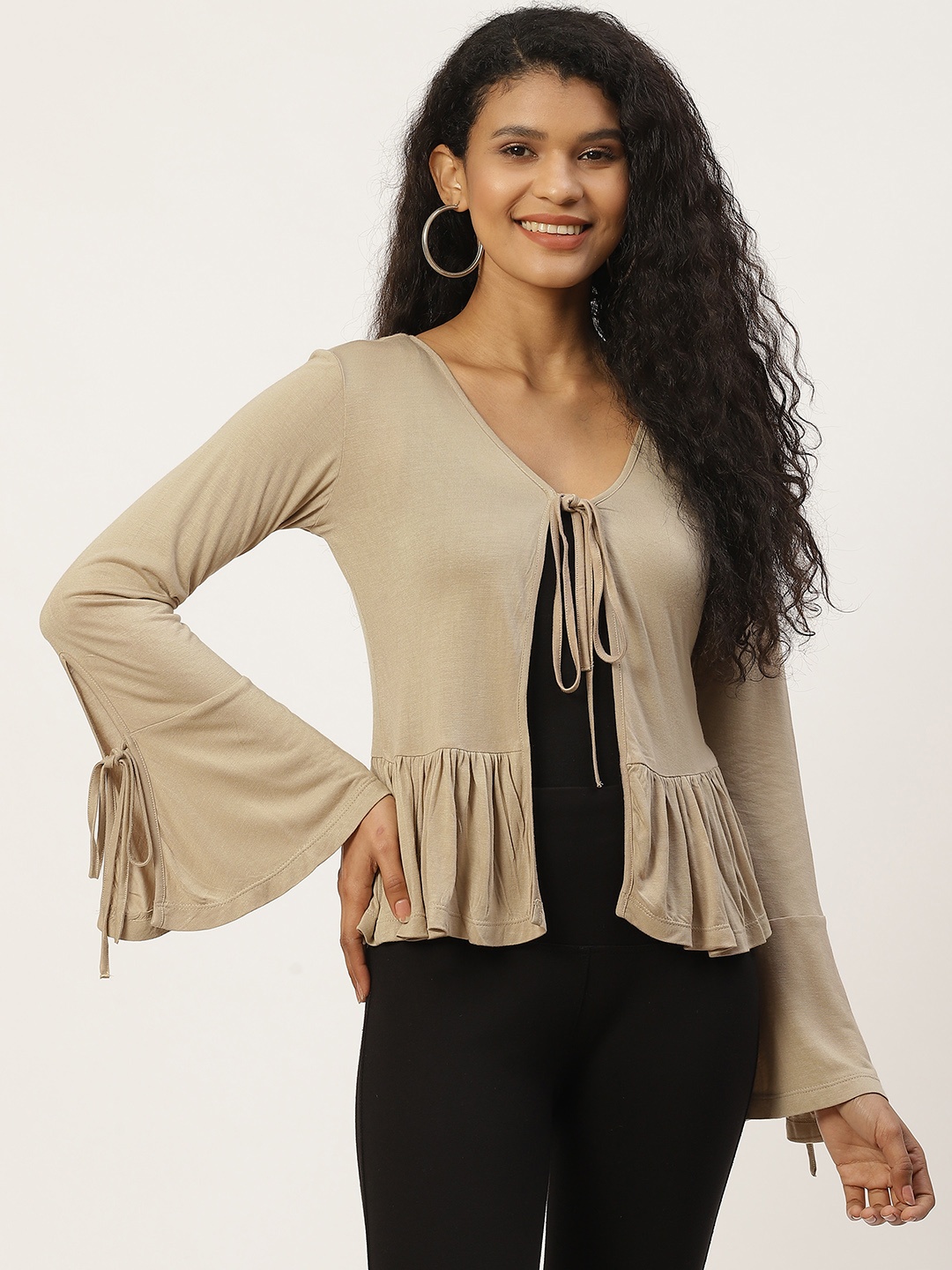 

Trend Arrest Women Beige Solid Tie-Up Shrug