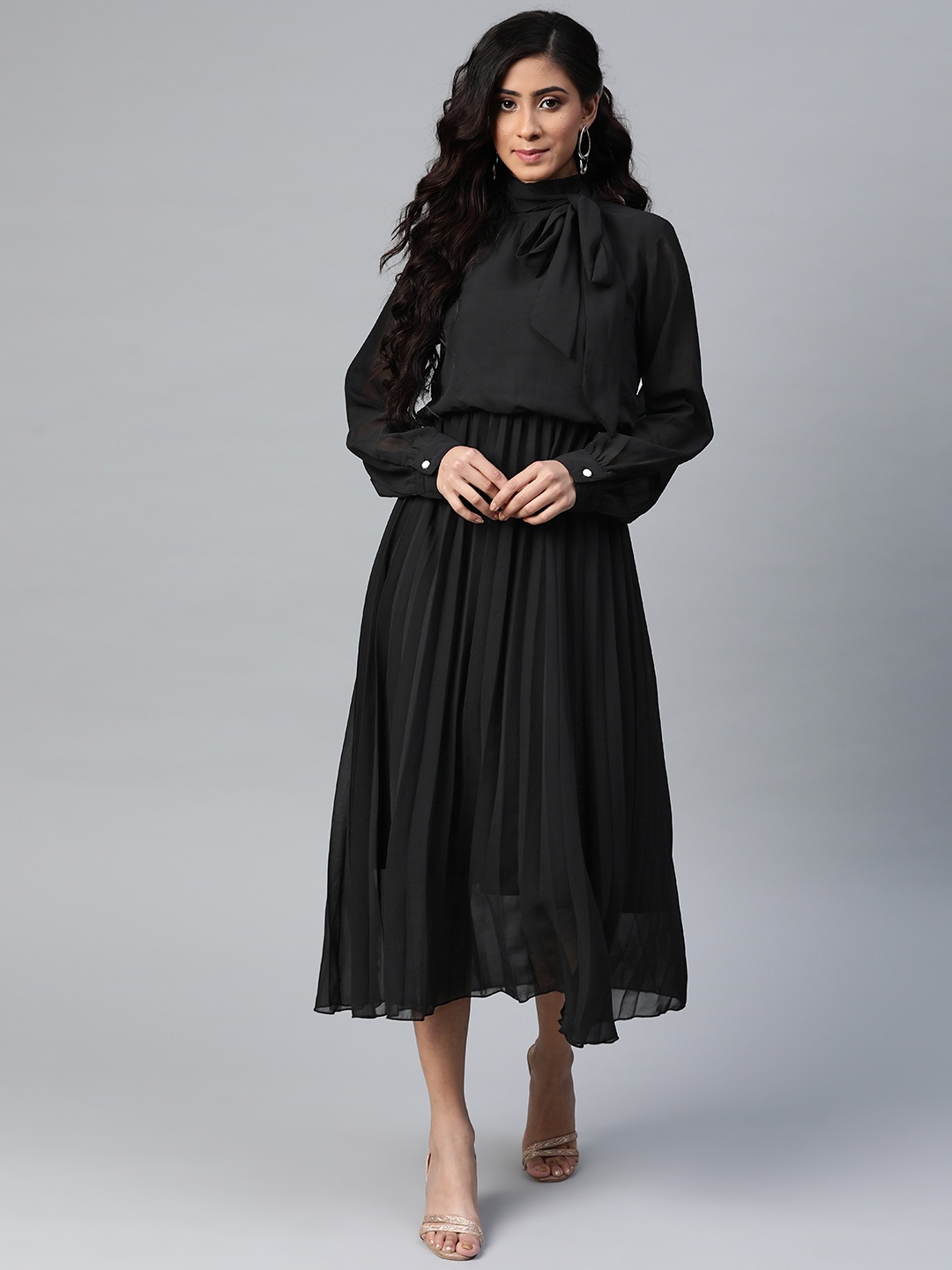 

SASSAFRAS Women Black Solid Accordion Pleats A-Line Midi Dress