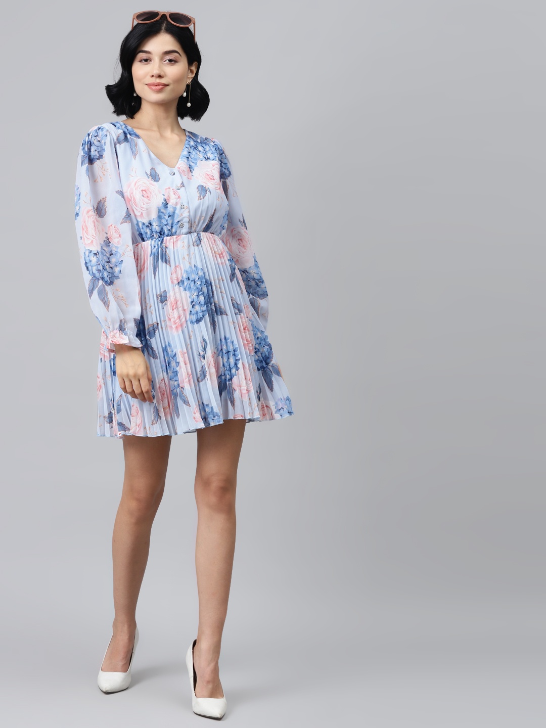 

SASSAFRAS Blue & Pink Floral Printed Accordion Pleats A-Line Dress With Puff Sleeves