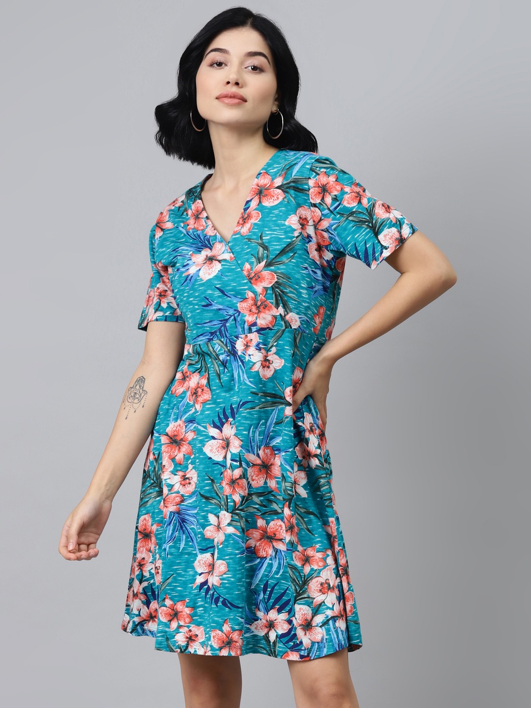 

SASSAFRAS Women Blue & Pink Floral Printed Wrap Dress