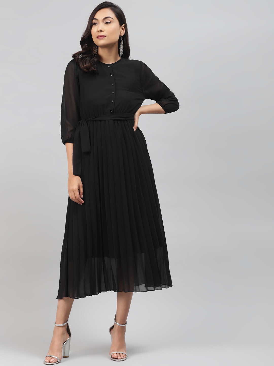 

SASSAFRAS Women Black Solid Accordion Pleated Maxi Dress With Belt