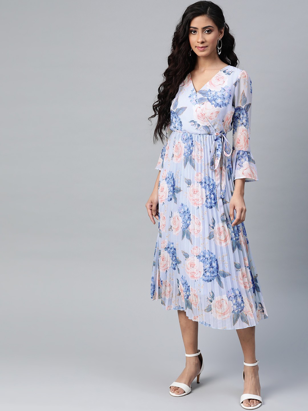 

SASSAFRAS Women Blue & Pink Floral Printed Accordion Pleated Wrap Dress