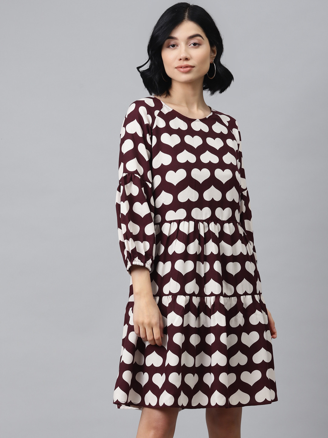 

SASSAFRAS Women Burgundy & White Heart Shaped Printed Tiered A-Line Dress