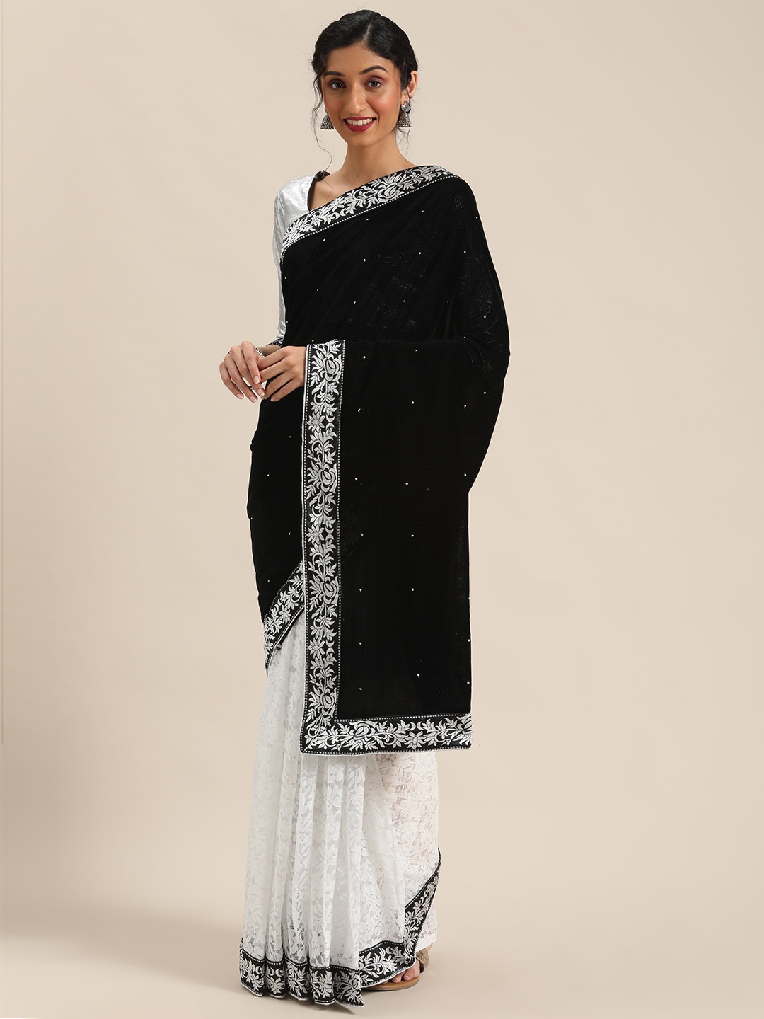 

Florence Black & White Velvet Woven Design Saree
