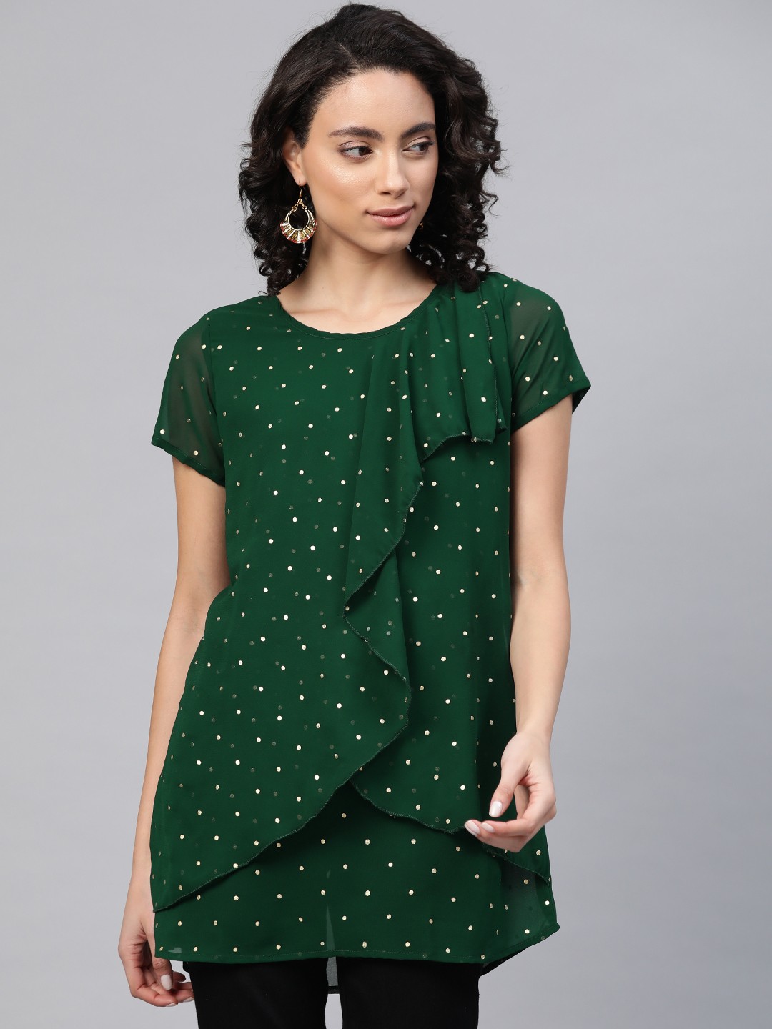 

Ahalyaa Green & Gold-Toned Print Longline Top