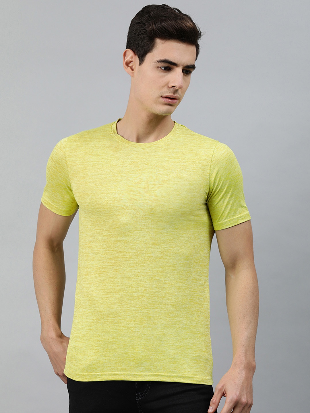 

MARCA Disati Men Lime Green Solid Round Neck T-shirt