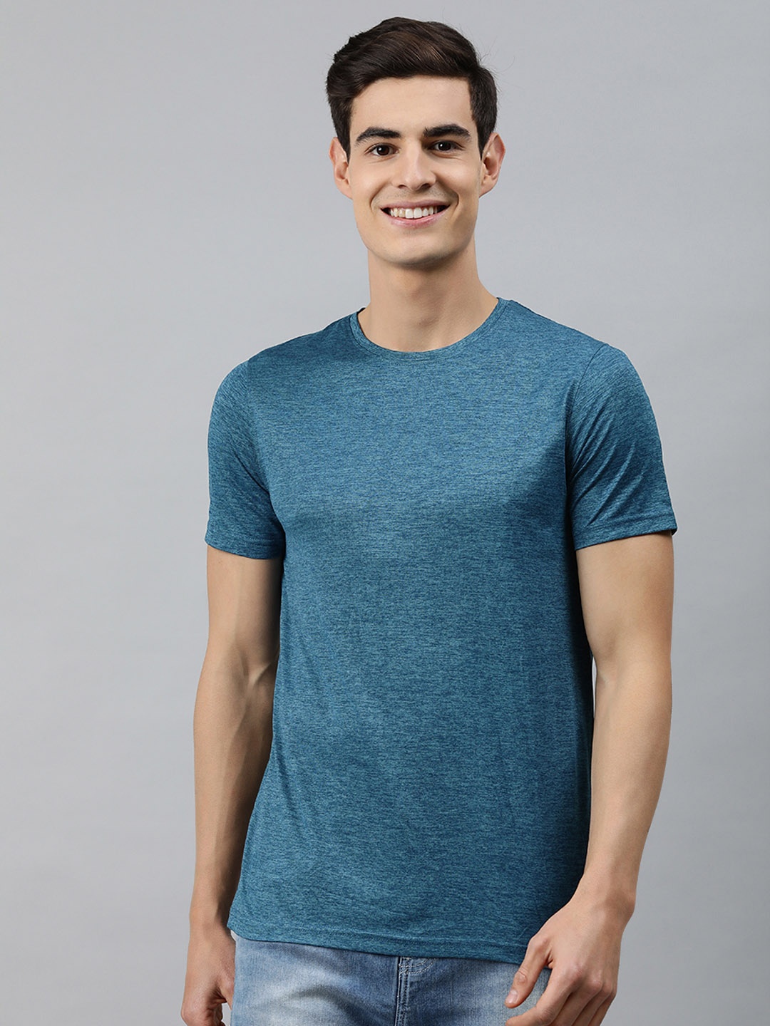 

MARCA Disati Men Blue Solid Round Neck T-shirt