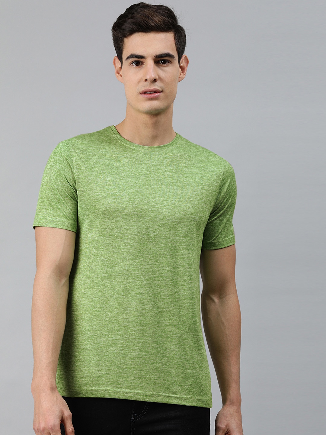 

MARCA Disati Men Green Solid Round Neck T-shirt