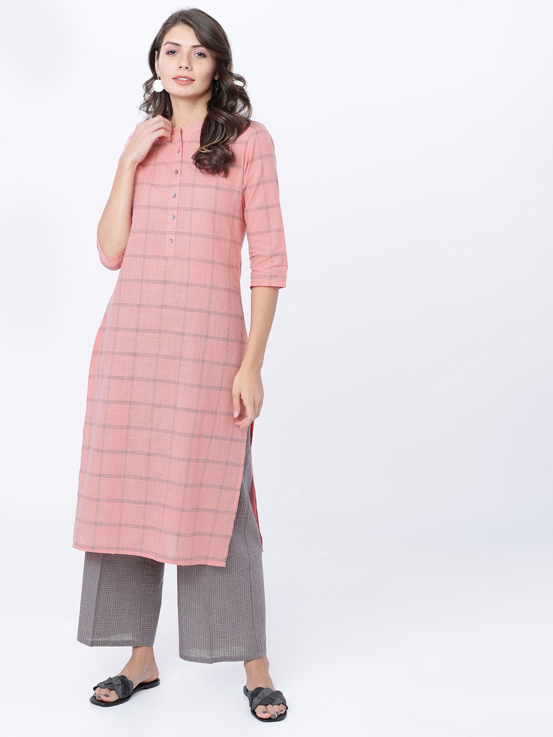 

Vishudh Women Coral Checked Printed Kurta with Palazzos