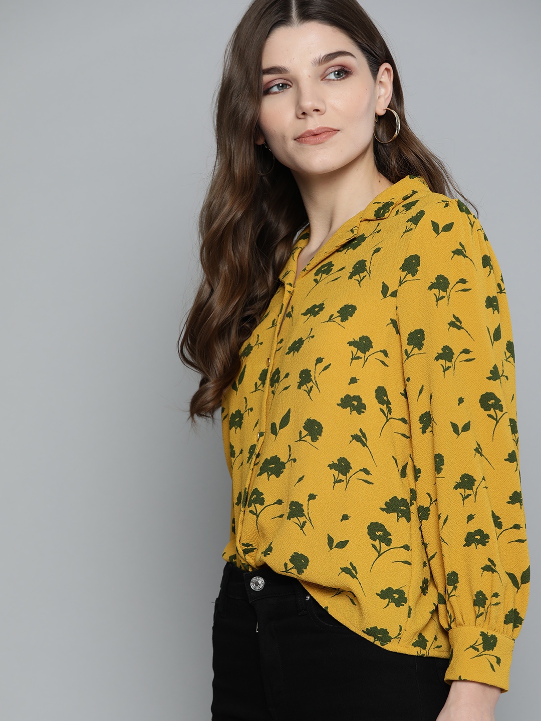 

Chemistry Women Mustard & Green Regular Fit Printed Casual Shirt