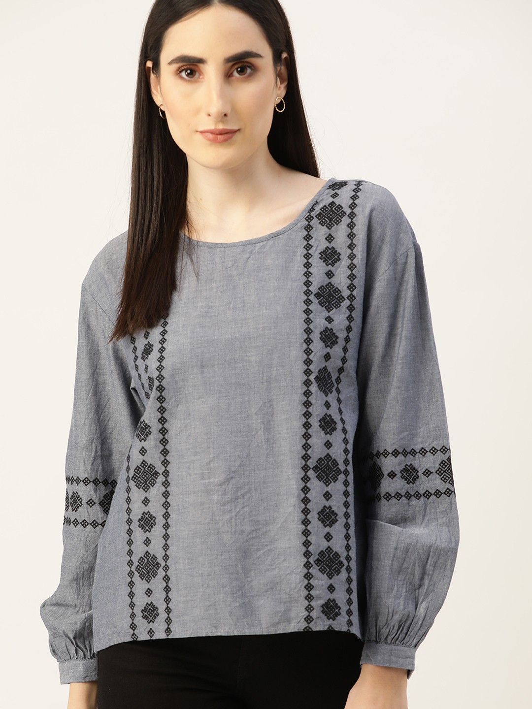 

Chemistry Grey & Black Chambray Geometric Embroidered Puff Sleeve Regular Top