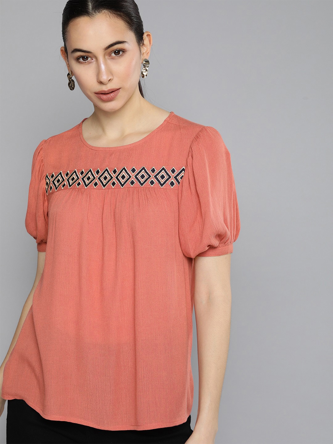 

Chemistry Rose Puff Sleeves Regular Top with Embroidery