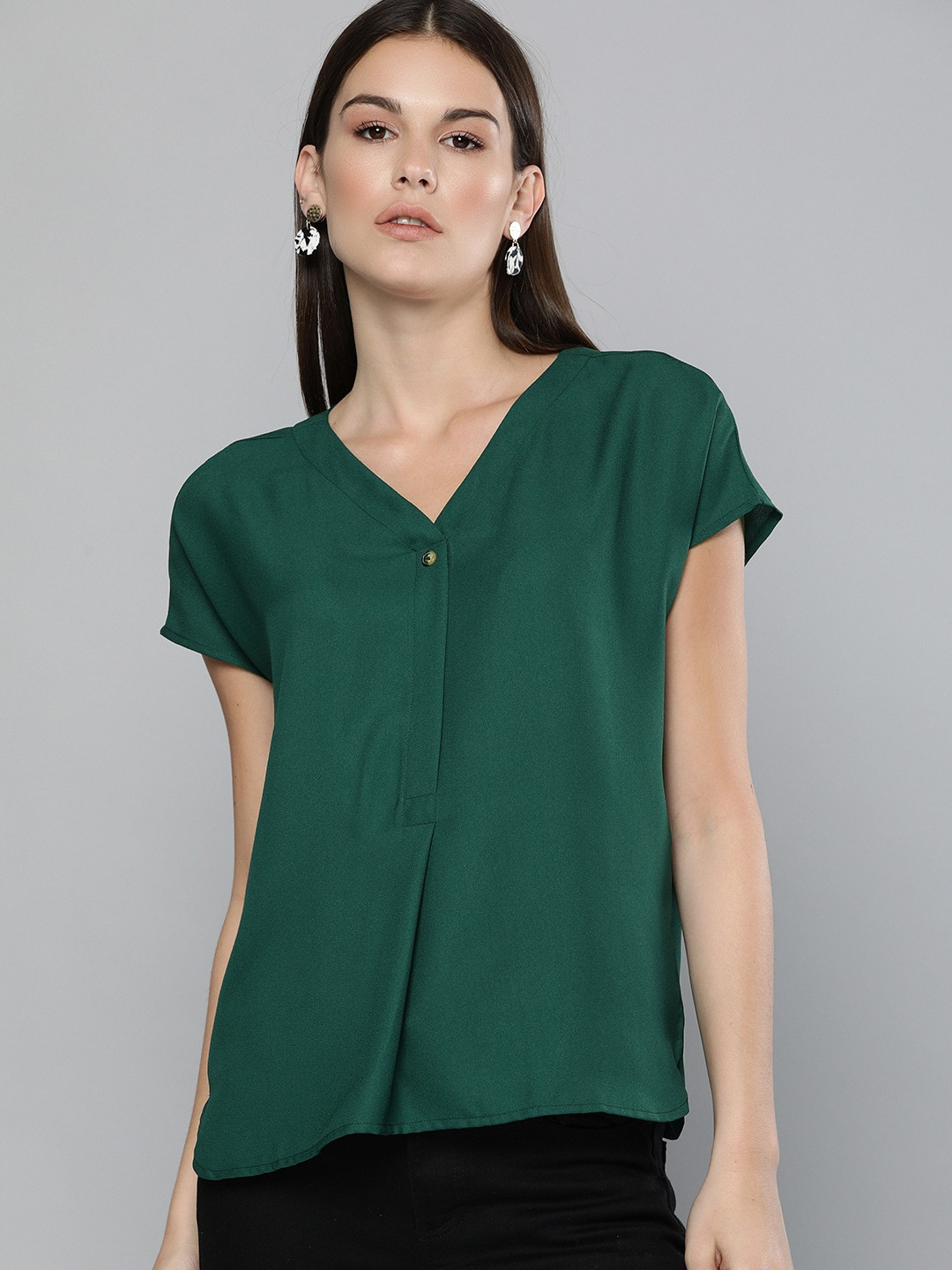 

Chemistry Women Green Solid Pleated Regular Top