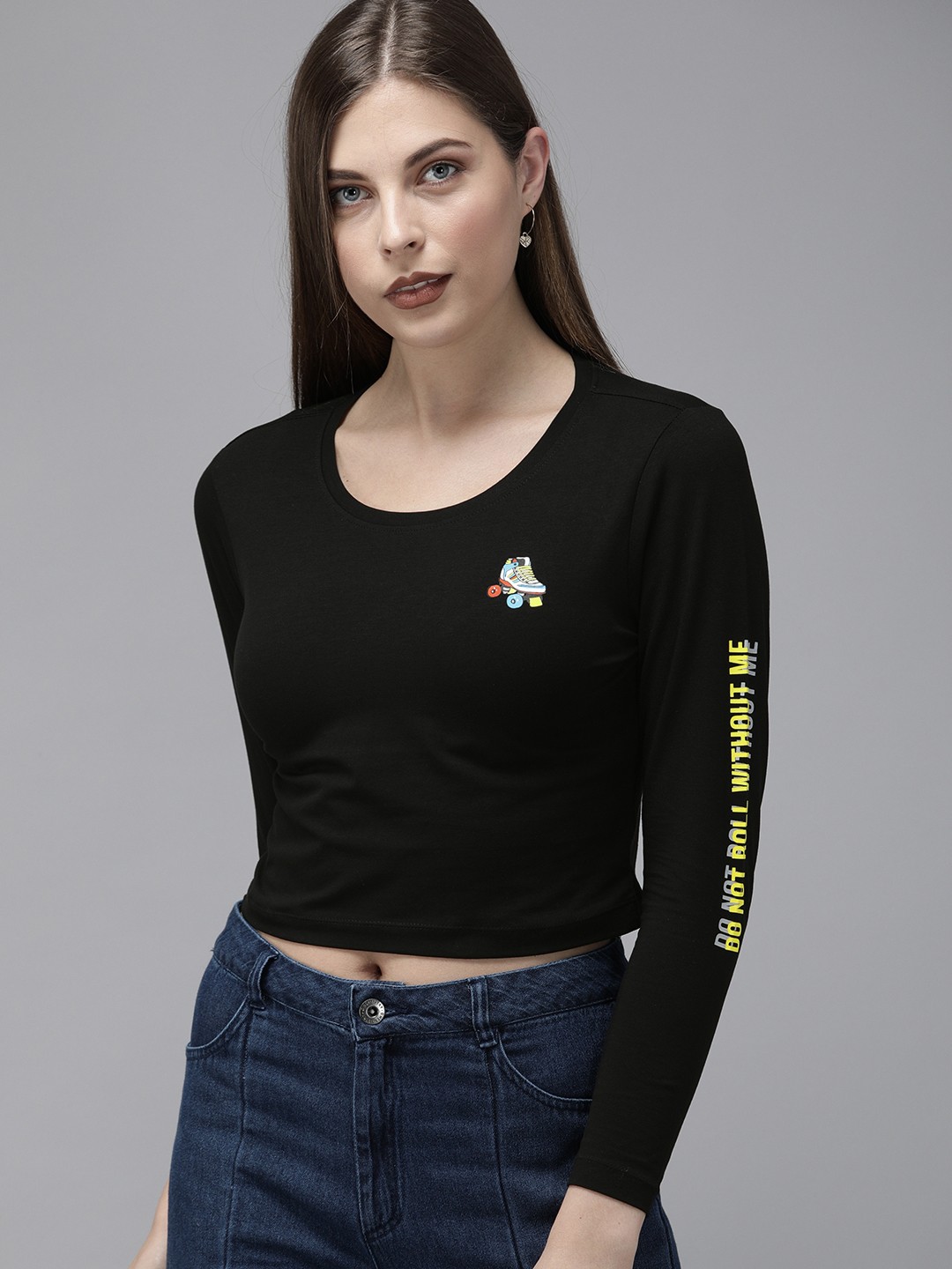

SPYKAR Women Black Solid Round Neck Cropped T-shirt With Printed Detailing