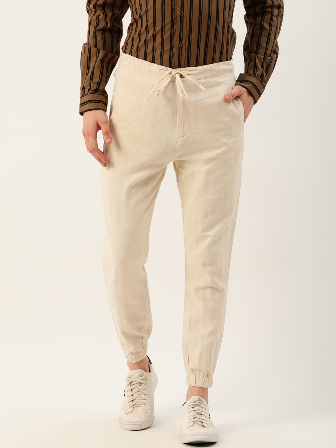 

ether Men Cream-Coloured Solid Regular Fit Joggers