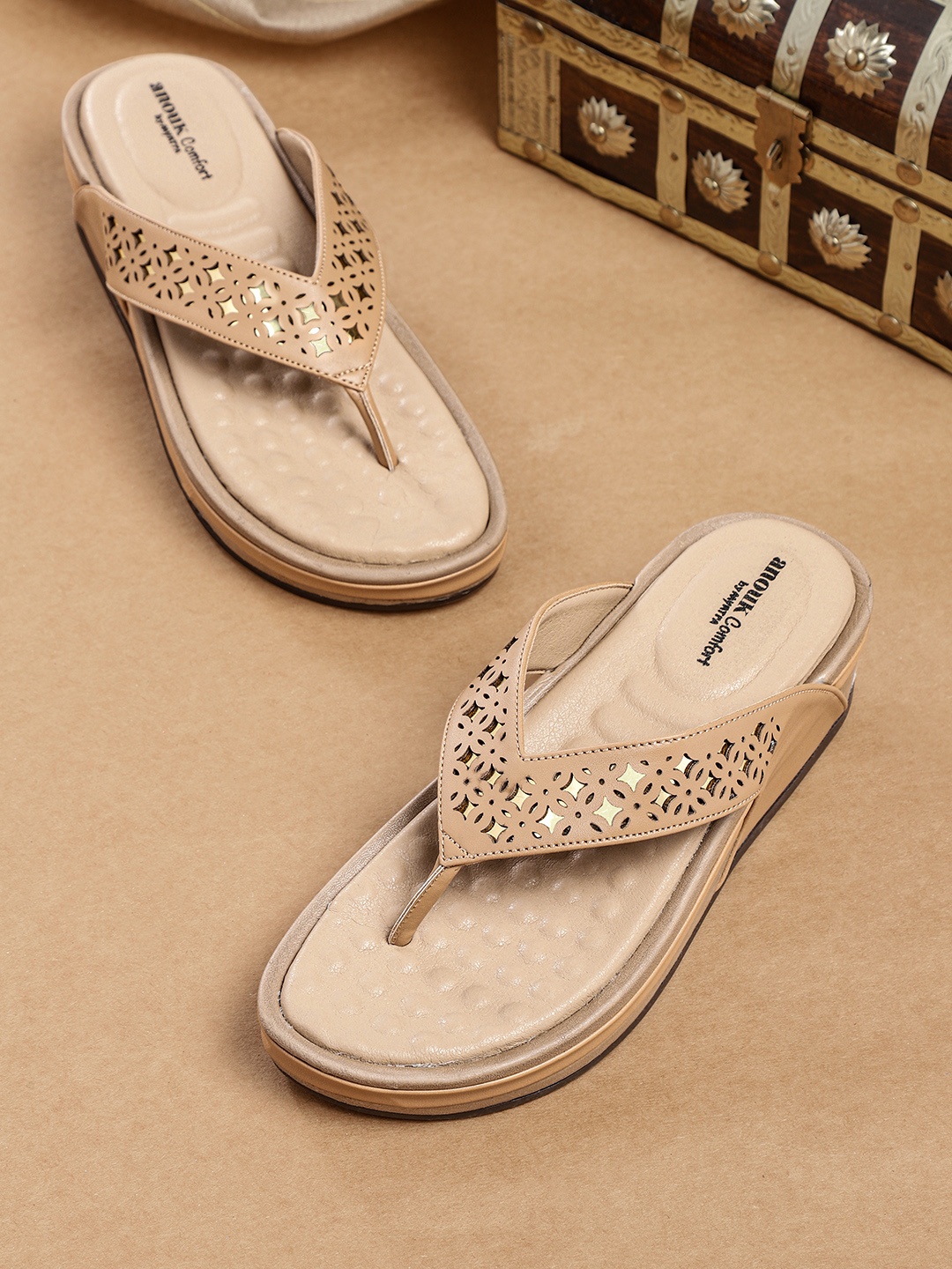 

Anouk Beige & Gold-Toned Laser Cut Comfort Heels