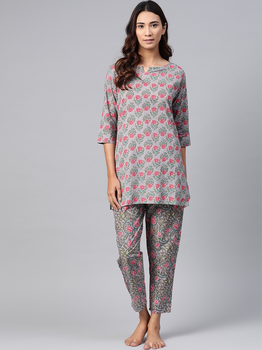 

Anubhutee Women Grey & Pink Pure Cotton Printed Night suit