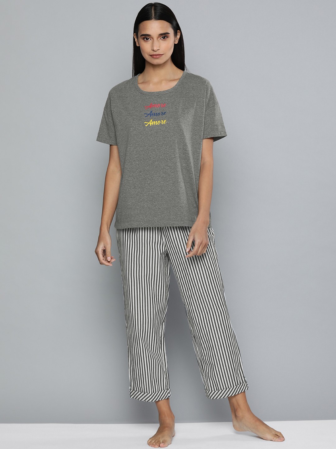 

Chemistry Women Grey & White Printed Night suit