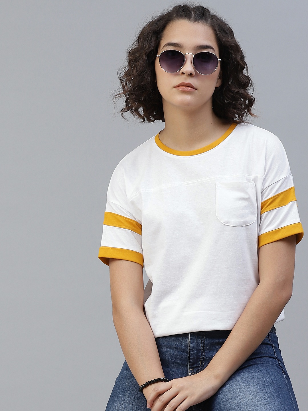 

The Roadster Lifestyle Co Women White Solid Round Neck Pure Cotton T-shirt