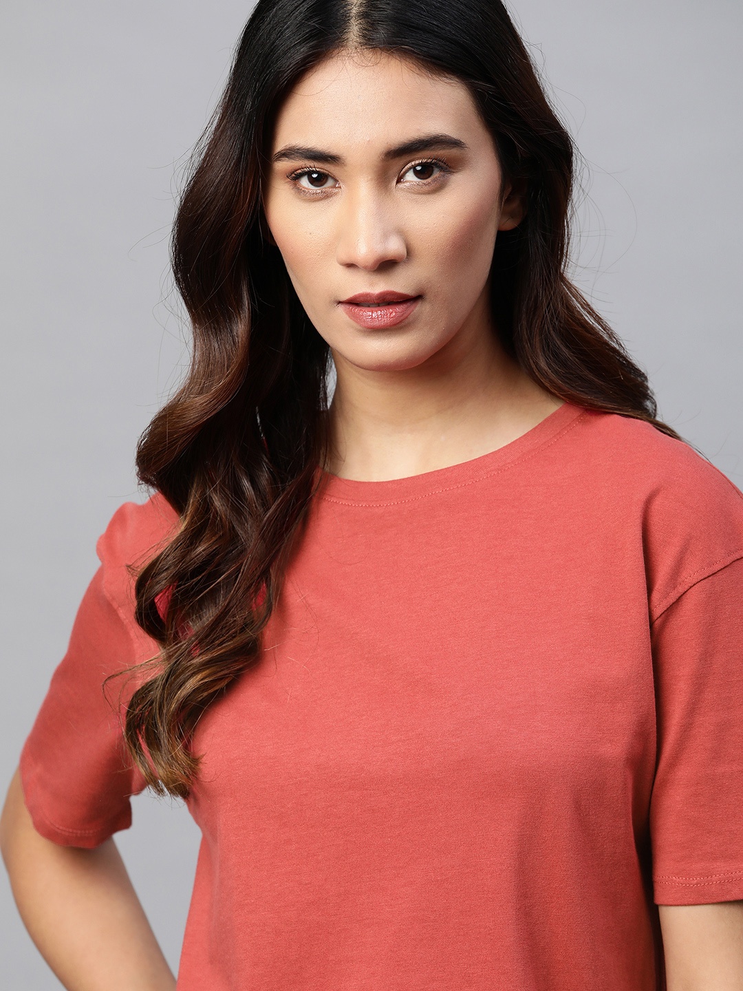 

The Roadster Lifestyle Co Women Coral Orange Solid Pure Cotton Extended Sleeves T-shirt