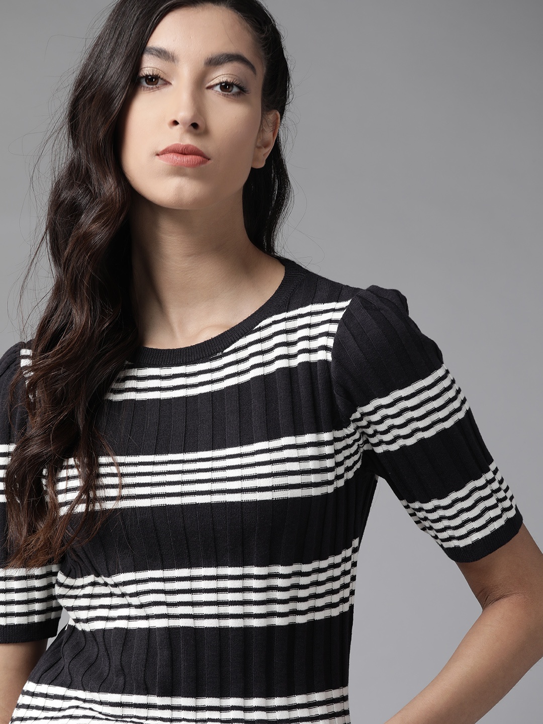 

The Roadster Lifestyle Co Black & White Striped Monochrome Regular Winter Top