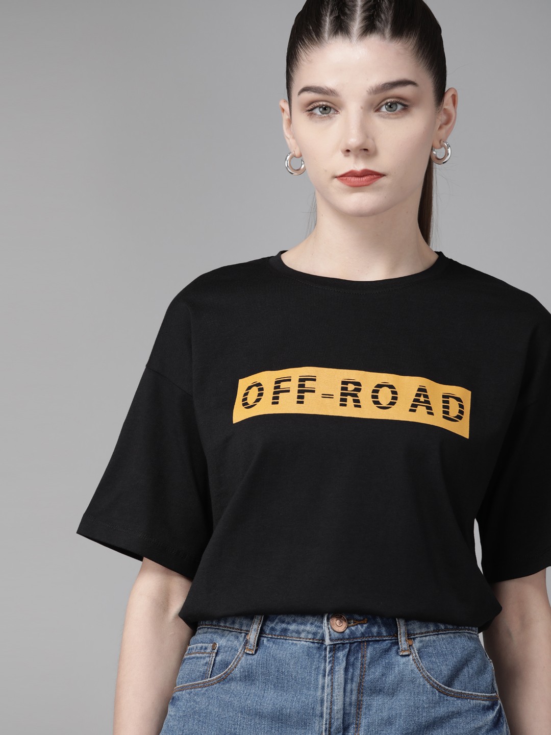 

The Roadster Lifestyle Co Women Black Yellow Cotton Printed Round Neck Pure Cotton T-shirt