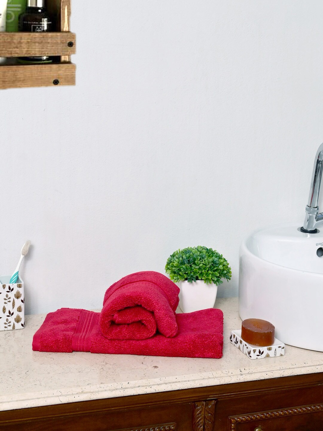 

AVI Living Set Of 2 Red Solid 550 GSM Cotton Hand Towels