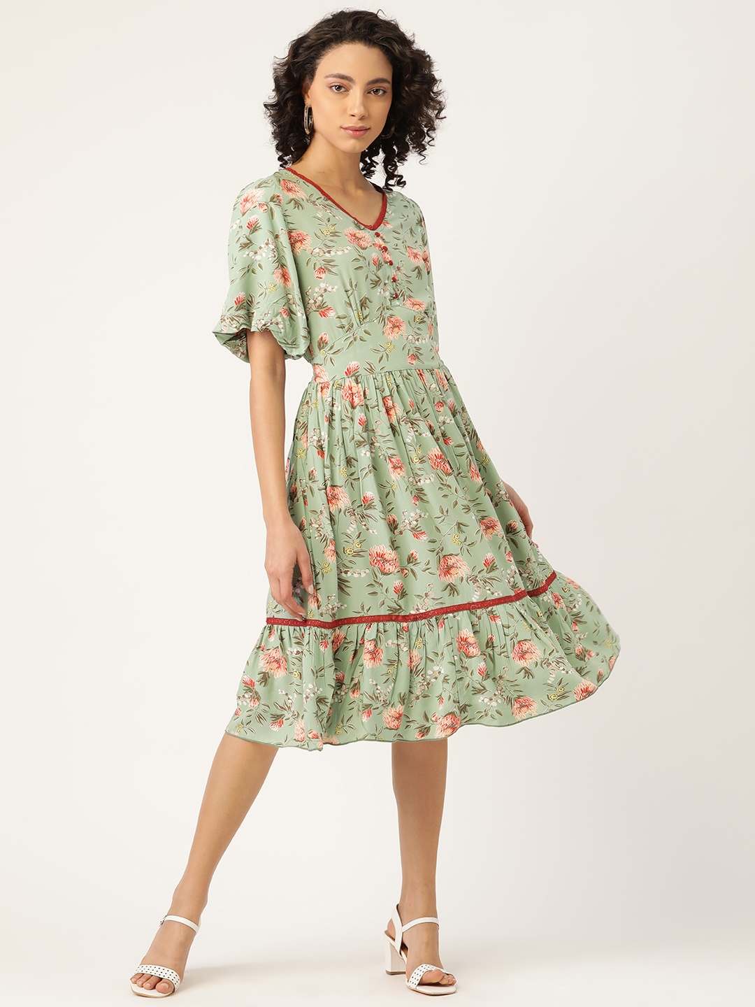 

Antheaa Women Green & Peach-Coloured Floral Printed A-Line Dress