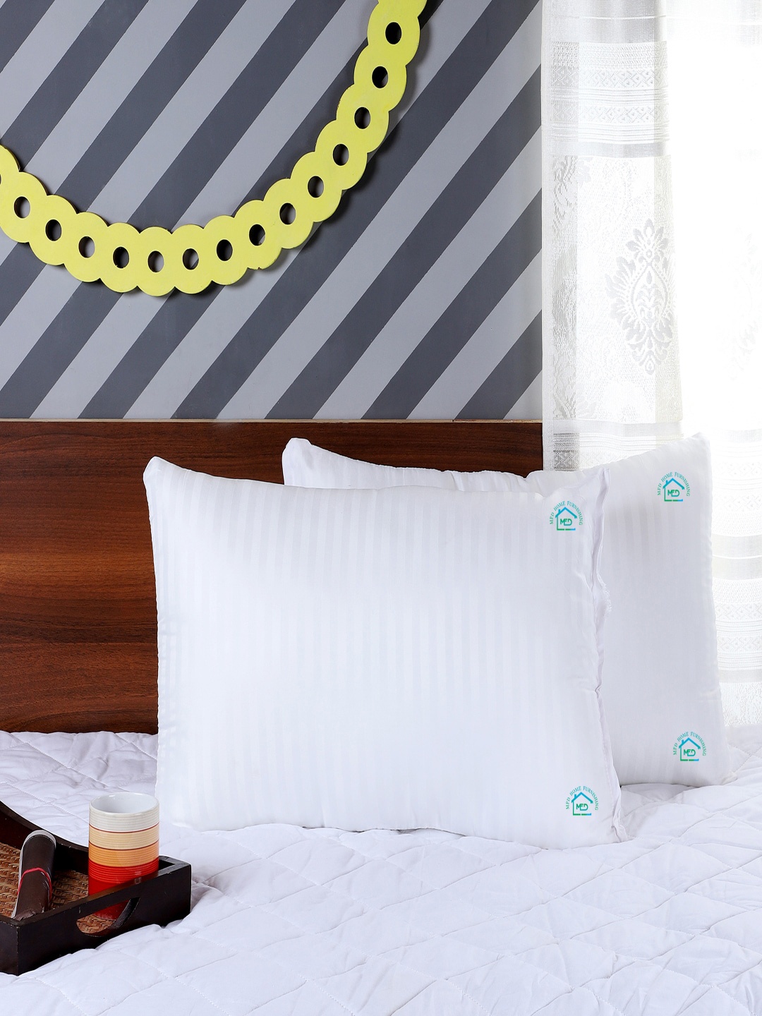 

MFD HOME FURNISHING Set of 2 White Solid Sustainable Sleep Pillows