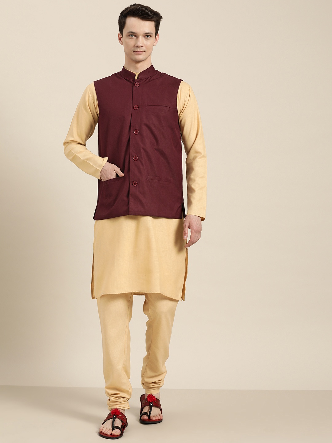 

SOJANYA Men Beige & Maroon Solid Pure Cotton Kurta with Churidar with Nehru Jacket