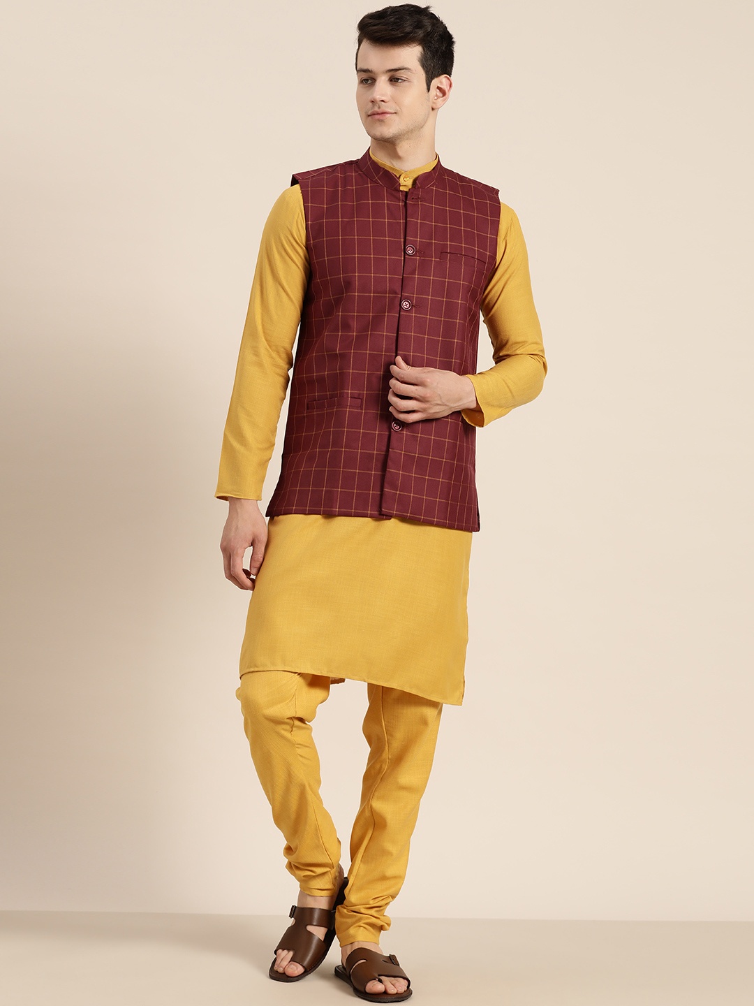 

SOJANYA Men Mustard Yellow Solid Kurta with Churidar & Nehru Jacket