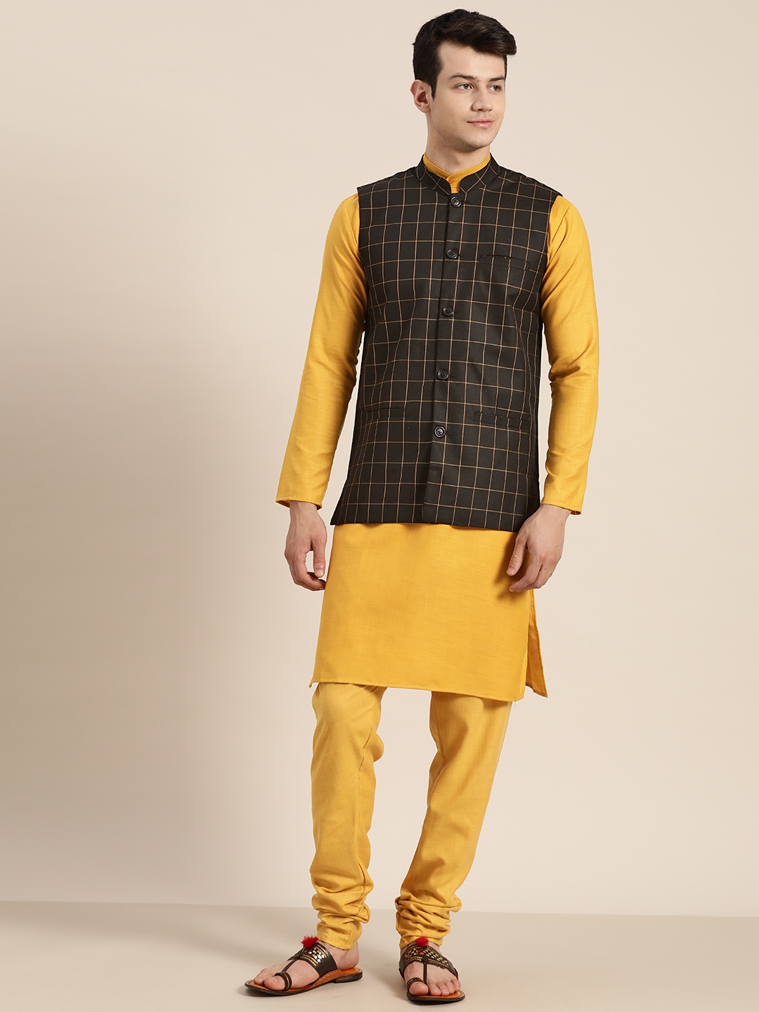 

SOJANYA Men Mustard Yellow & Black Solid Kurta with Churidar With Nehru Jacket