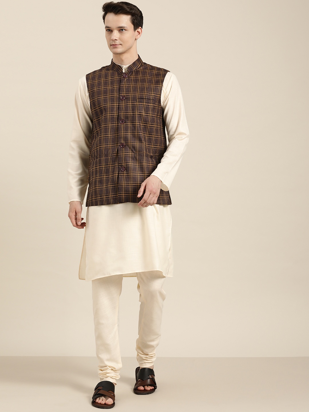 

SOJANYA Men Cream-Coloured & Coffee Brown Solid Kurta with Churidar with Nehru Jacket