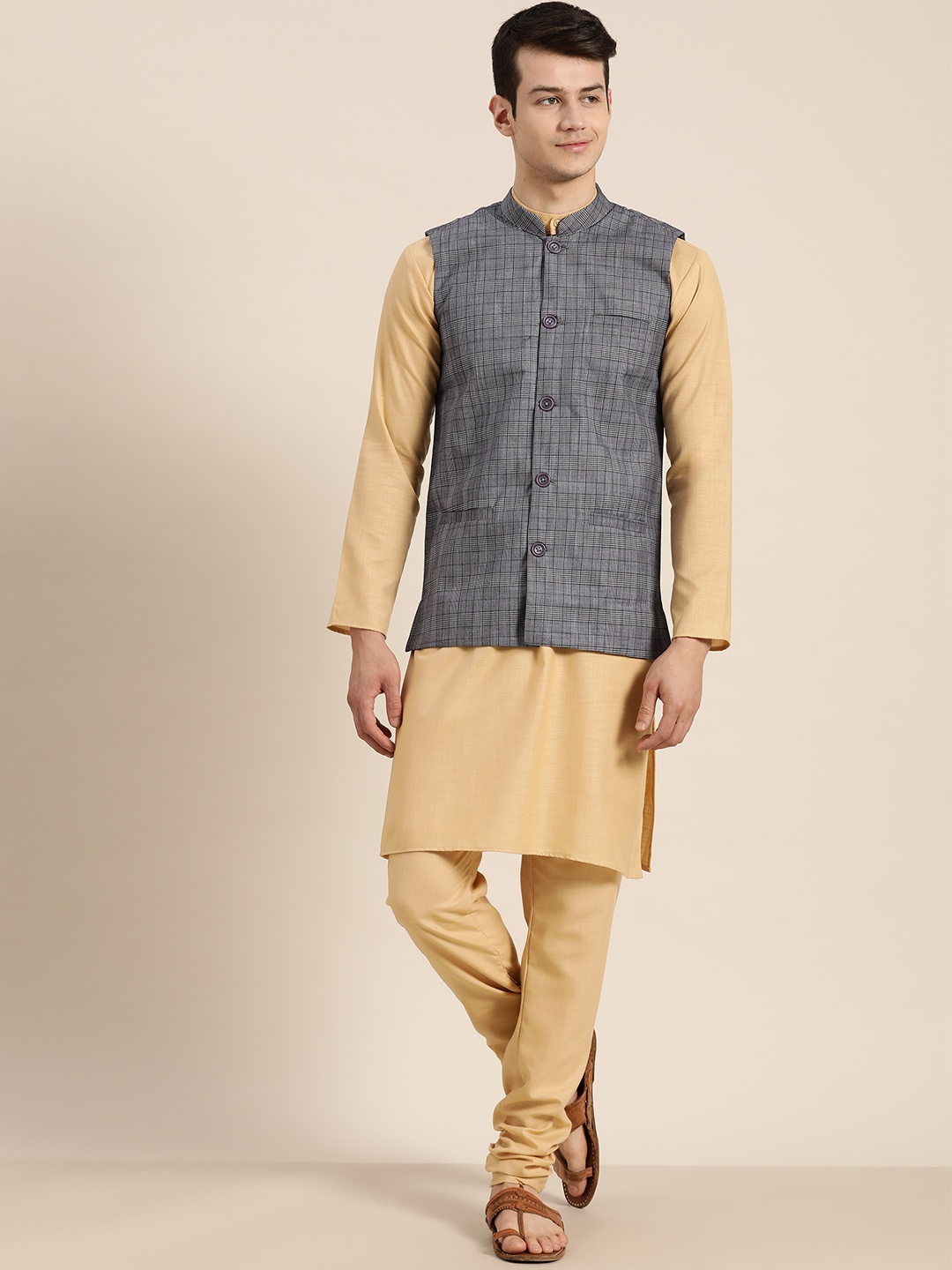 

SOJANYA Men Golden & Blue Solid Kurta with Churidar With Nehru Jacket, Gold