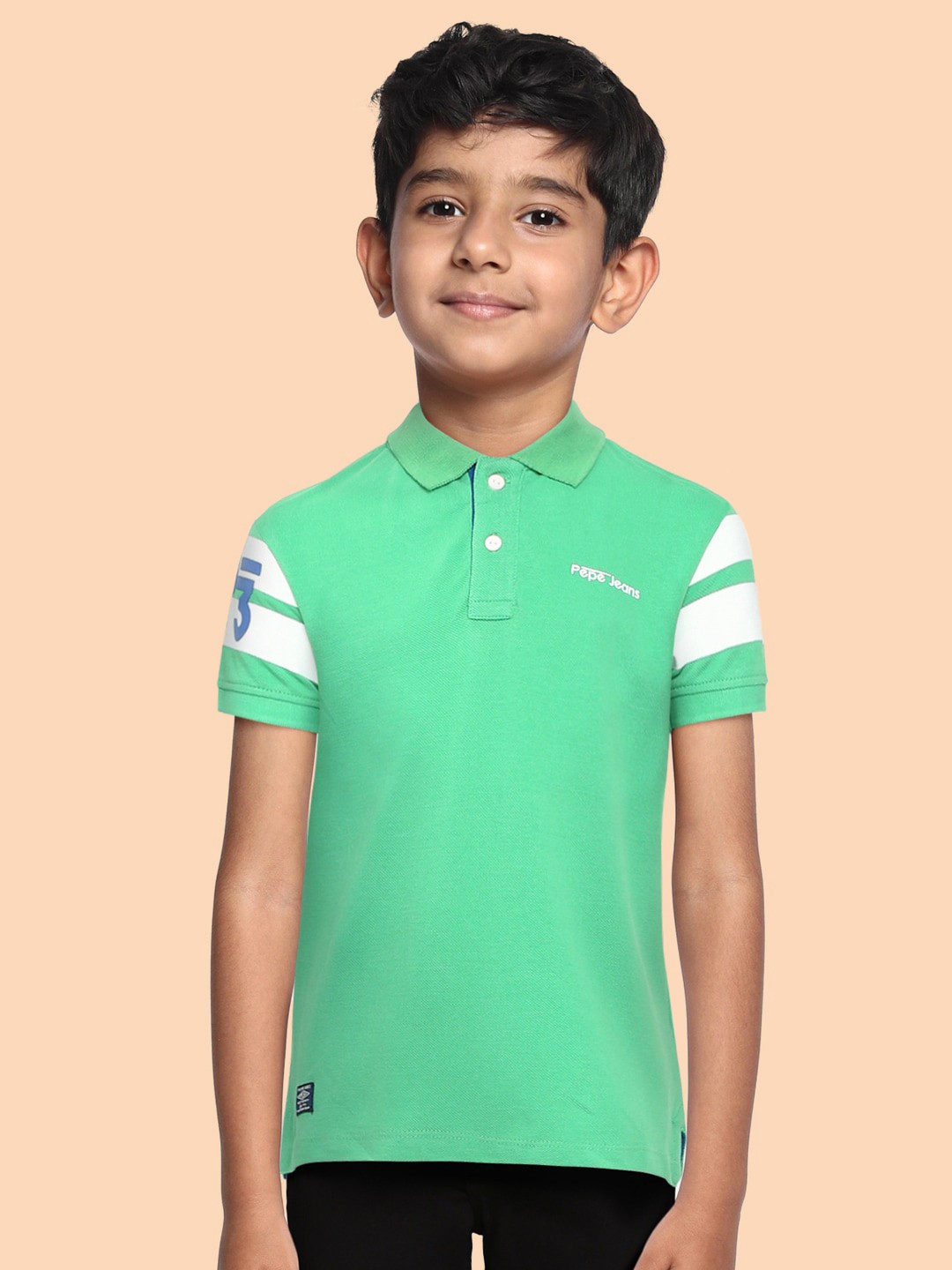 

Pepe Jeans Boys Green Solid Polo Collar T-shirt