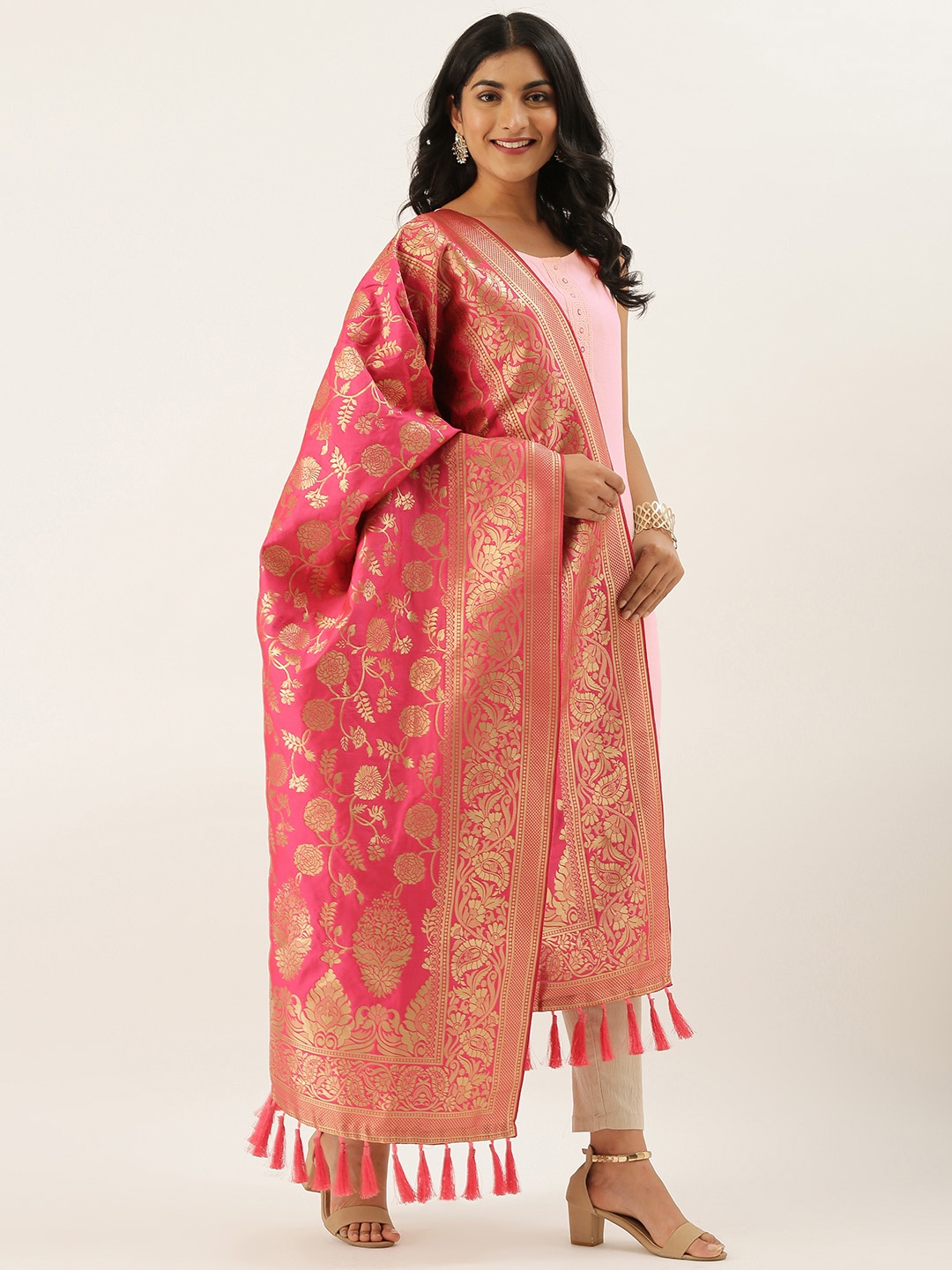 

VASTRANAND Pink & Golden Woven Design Dupatta