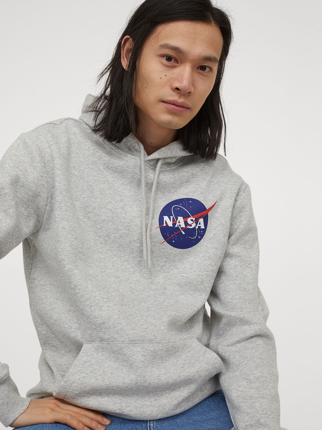 

H&M Men Grey Printed Hoodie