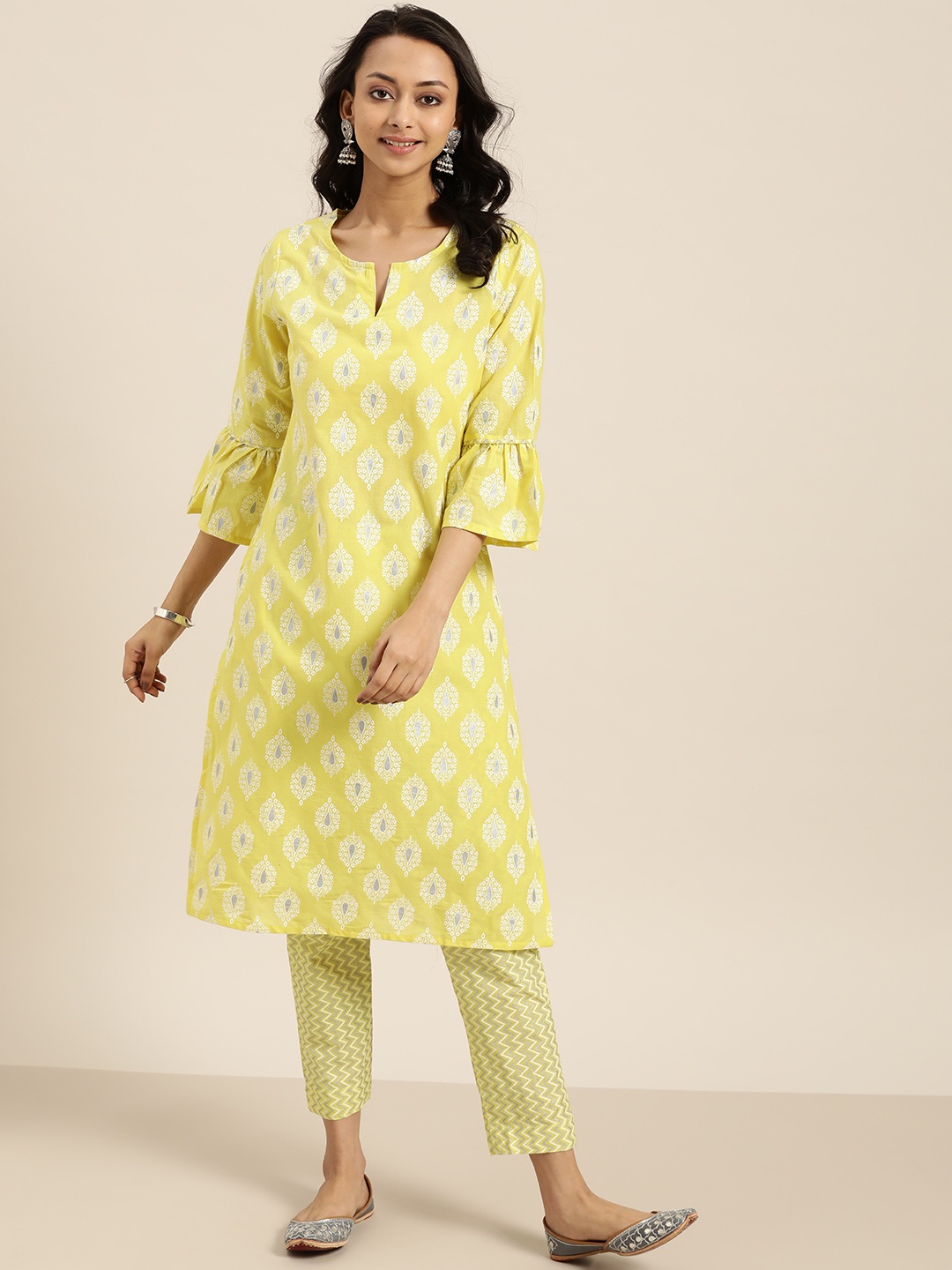 

Sangria Women Yellow & White Pure Cotton Printed Kurta with Trousers